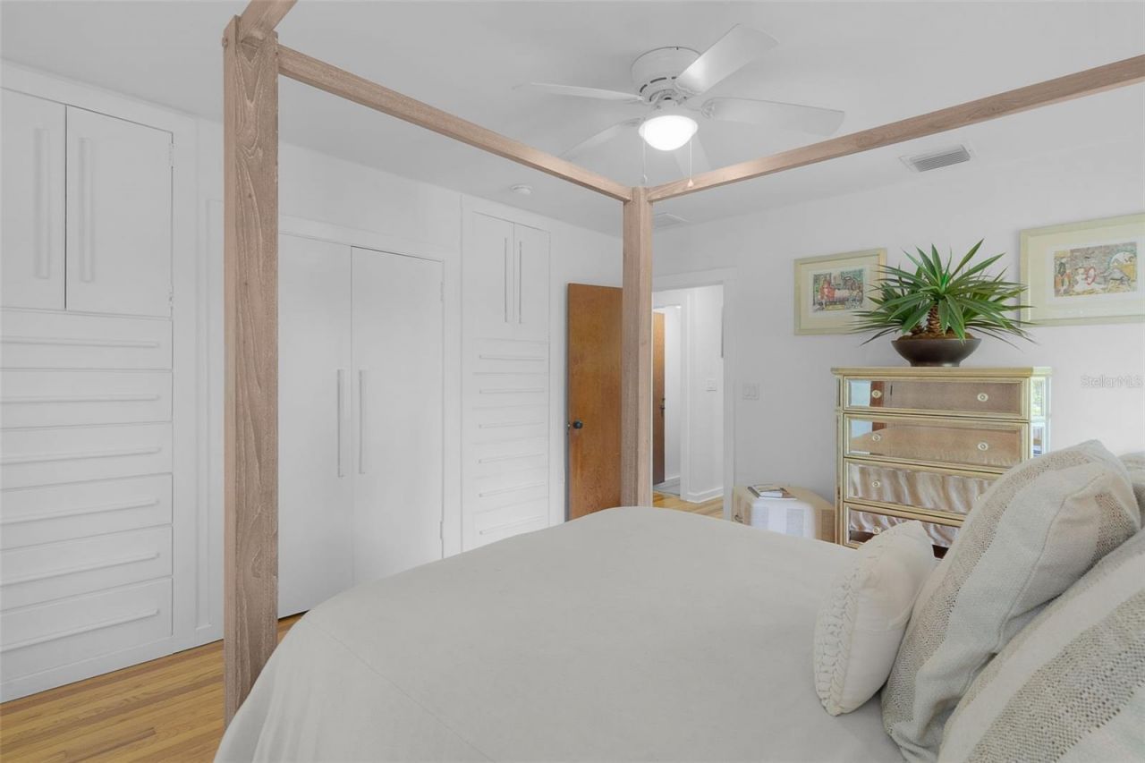 306 N Clayton Street, Mount Dora, FL 32757 Photo