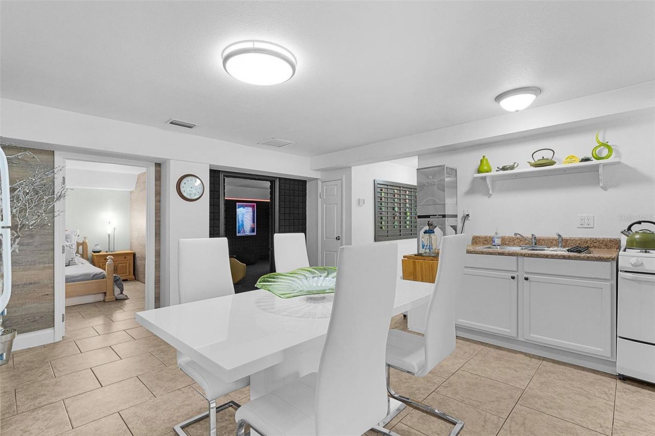 306 N Clayton Street, Mount Dora, FL 32757 Photo