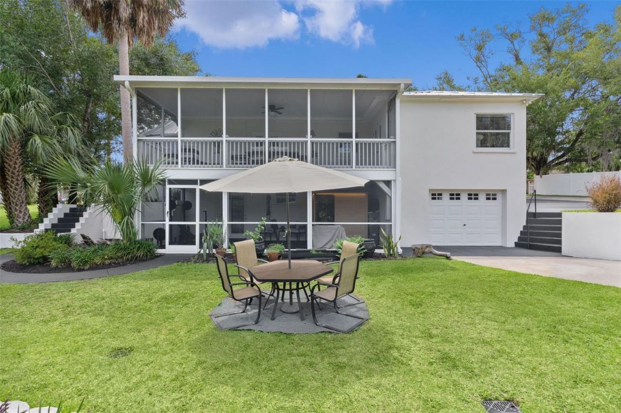 306 N Clayton Street, Mount Dora, FL 32757 Photo