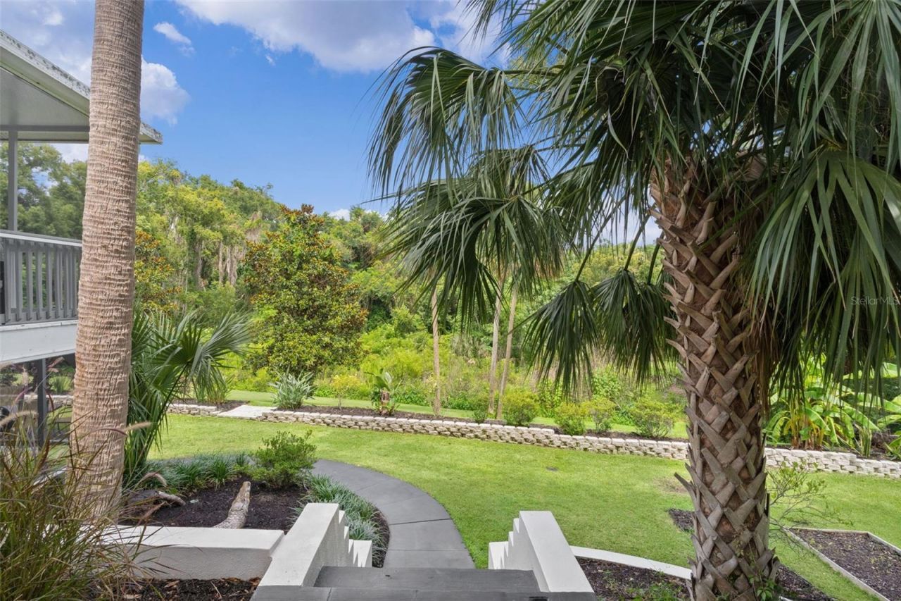 306 N Clayton Street, Mount Dora, FL 32757 Photo