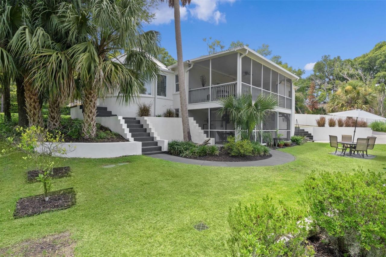 306 N Clayton Street, Mount Dora, FL 32757 Photo