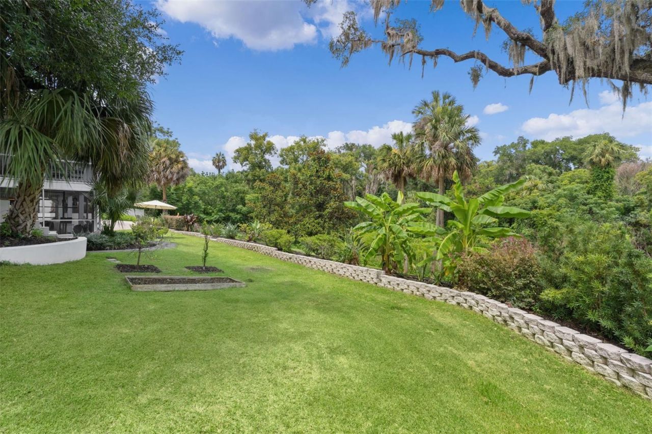 306 N Clayton Street, Mount Dora, FL 32757 Photo