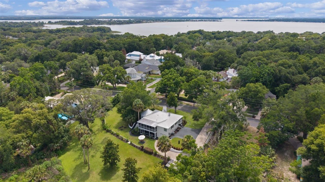 306 N Clayton Street, Mount Dora, FL 32757 Photo