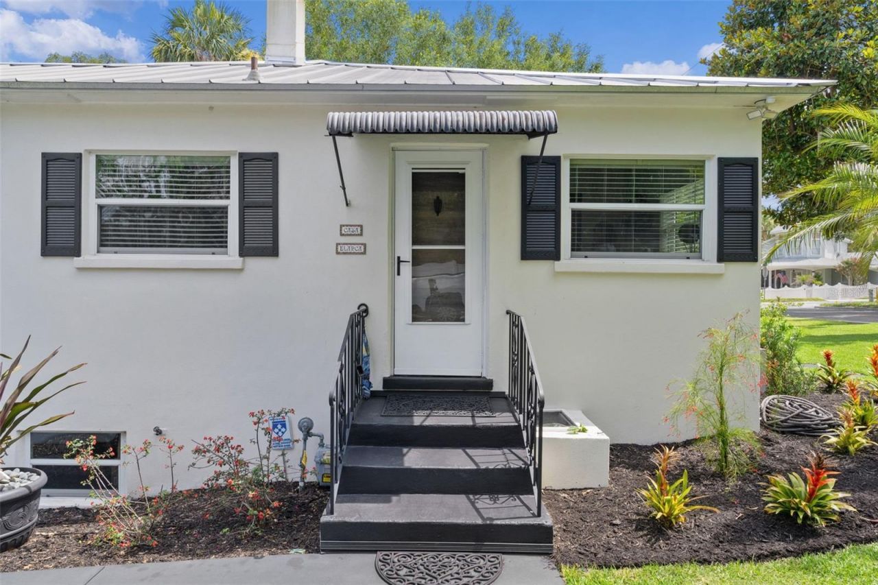 306 N Clayton Street, Mount Dora, FL 32757 Photo