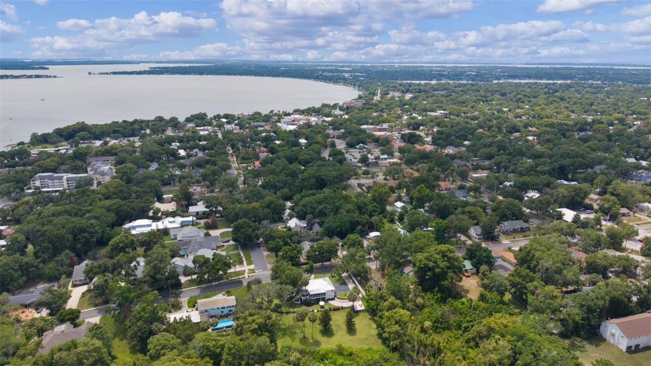 306 N Clayton Street, Mount Dora, FL 32757 Photo