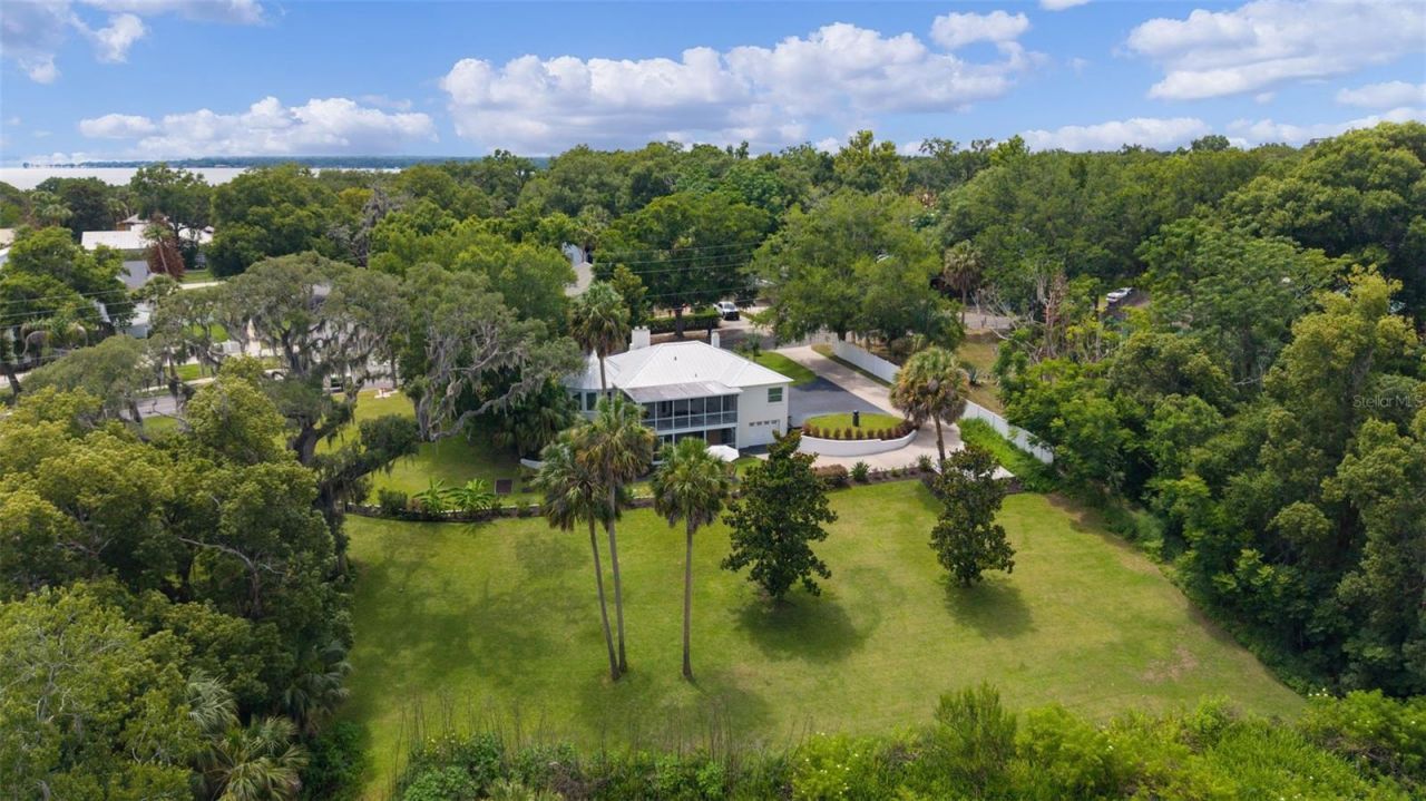 306 N Clayton Street, Mount Dora, FL 32757 Photo