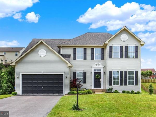 58 MALEK DRIVE, HANOVER, PA 17331