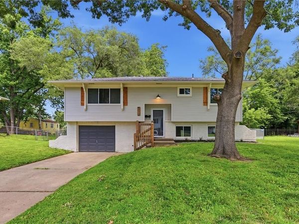 5012 Powell Avenue, Kansas City, KS 66106