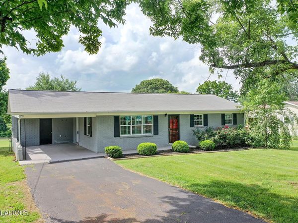 1620 Gail St, Loudon, TN 37774