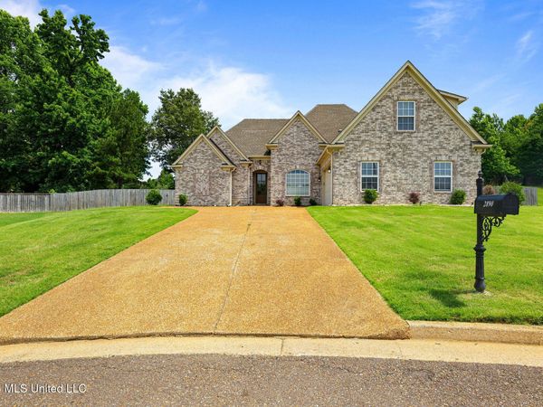 2890 Colony Cove, Southaven, MS 38672