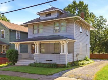 911 Inman Street , Akron, OH 44306