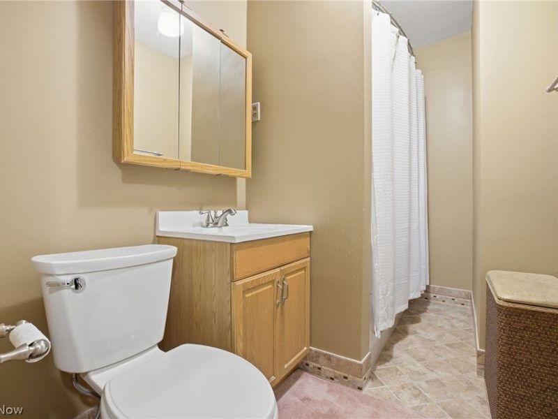 911 Inman Street, Akron, OH 44306 Photo 18
