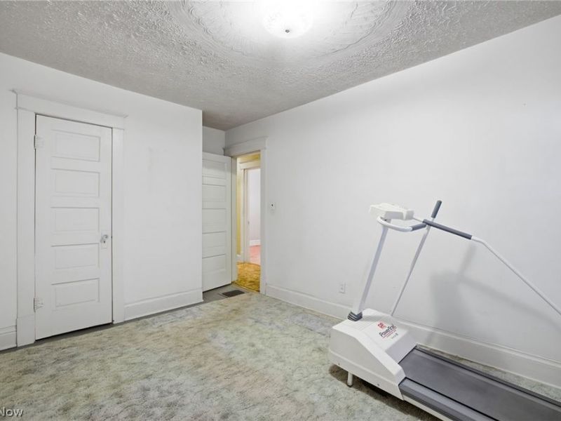 911 Inman Street, Akron, OH 44306 Photo 24