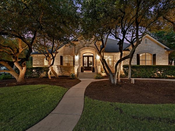 806 Overlook BND, Leander, TX 78641