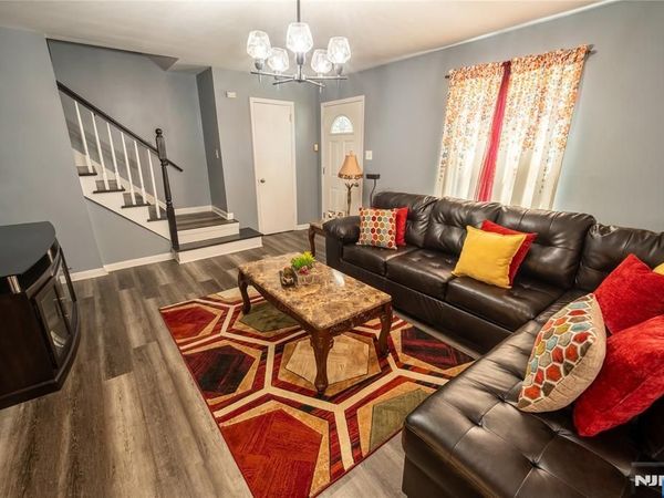 42 Telford Street, EAST ORANGE, NJ 07018
