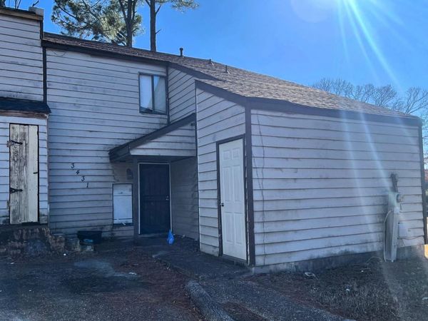 3431 CLUB BRIDGE DR, Unit 8, Memphis, TN 38118
