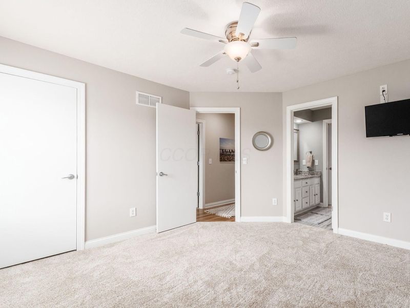 8322 Meadowmoore Place, Pickerington, OH 43147 Photo 36