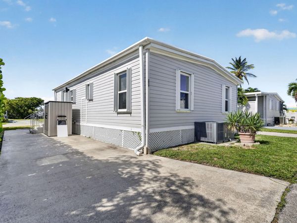 65 Relaxed Circle, Hypoluxo, FL 33462