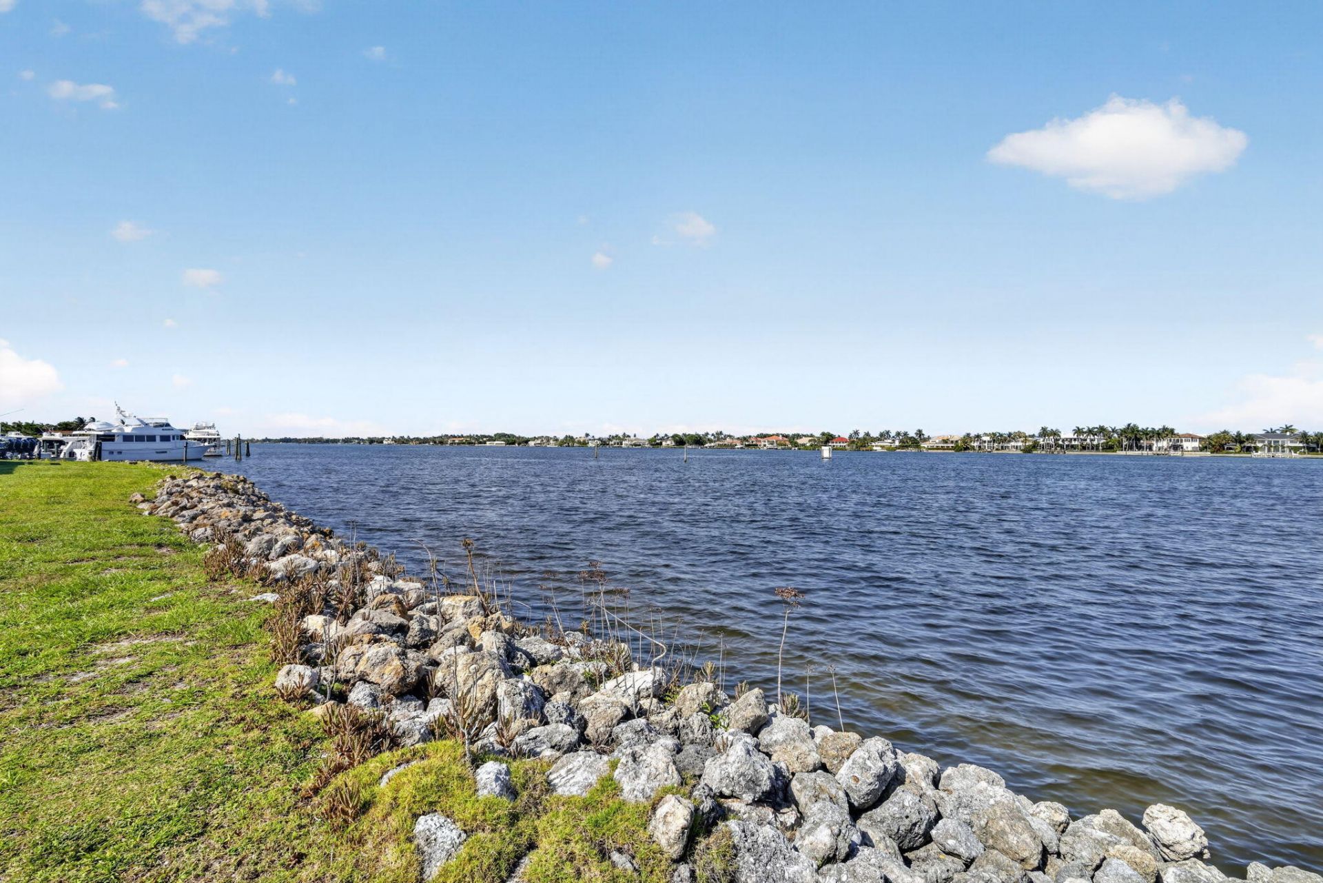 65 Relaxed Circle, Hypoluxo, FL 33462 Photo