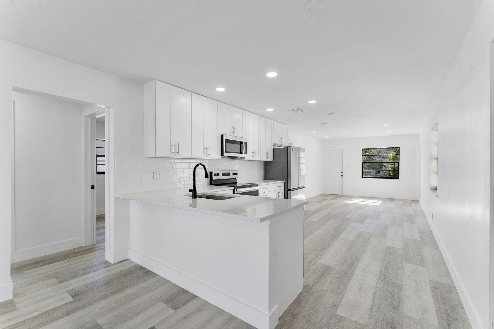 481 NW 2nd Terrace, Deerfield Beach, FL 33441 Photo