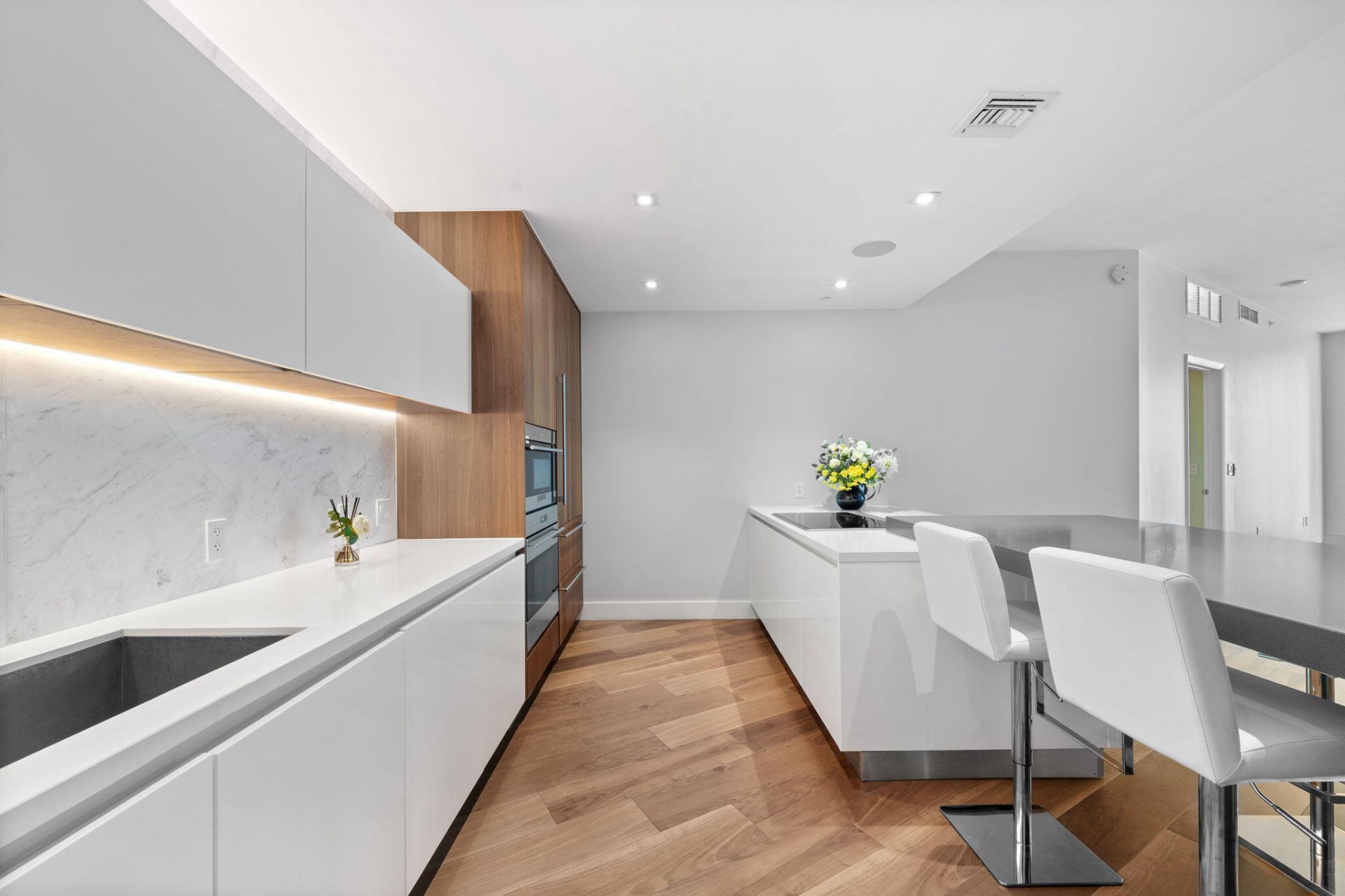 701 N Fort Lauderdale Beach Boulevard, Unit 1103, Fort Lauderdale, FL 33304 Photo