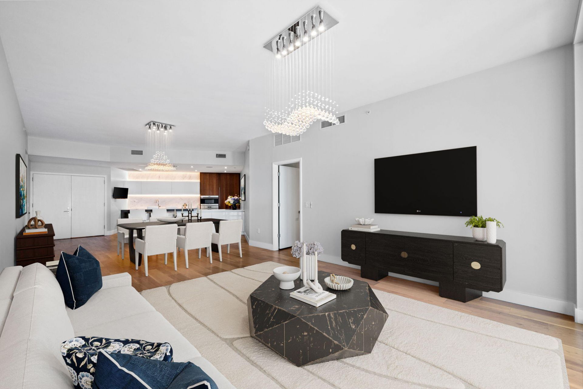 701 N Fort Lauderdale Beach Boulevard, Unit 1103, Fort Lauderdale, FL 33304 Photo