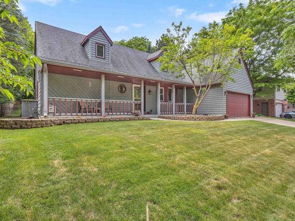 715 HAWTHORN DRIVE, West Bend, WI 53095