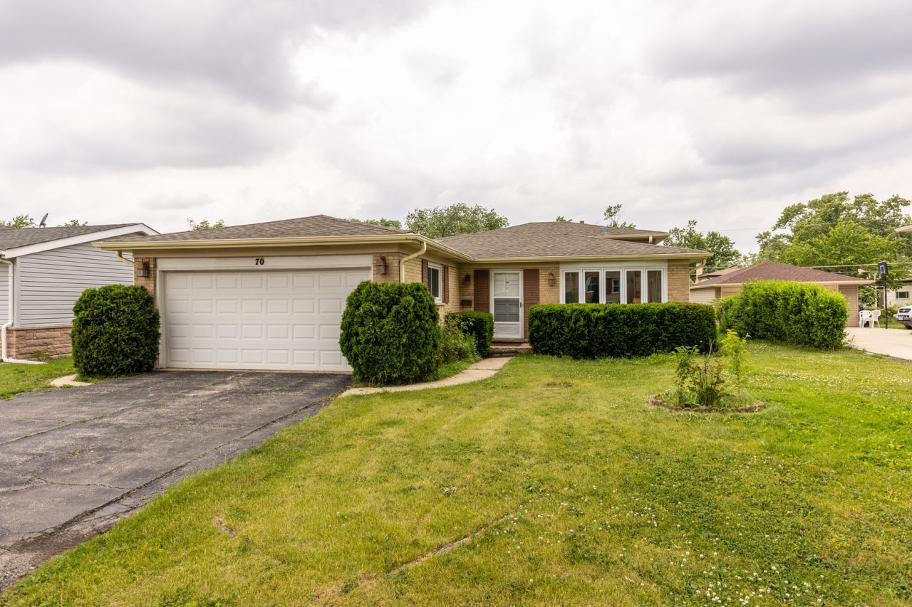 70 Dover Drive , Des Plaines, IL 60018 Main Photo
