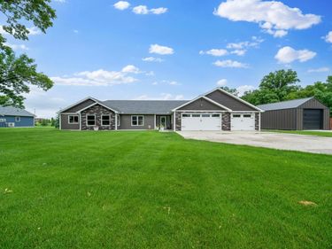 4024 Rosewood Lane SE, Alexandria, MN 56308