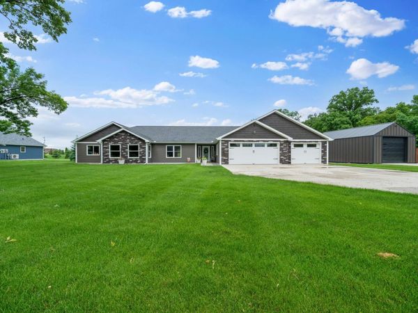 4024 Rosewood Lane SE, Alexandria, MN 56308