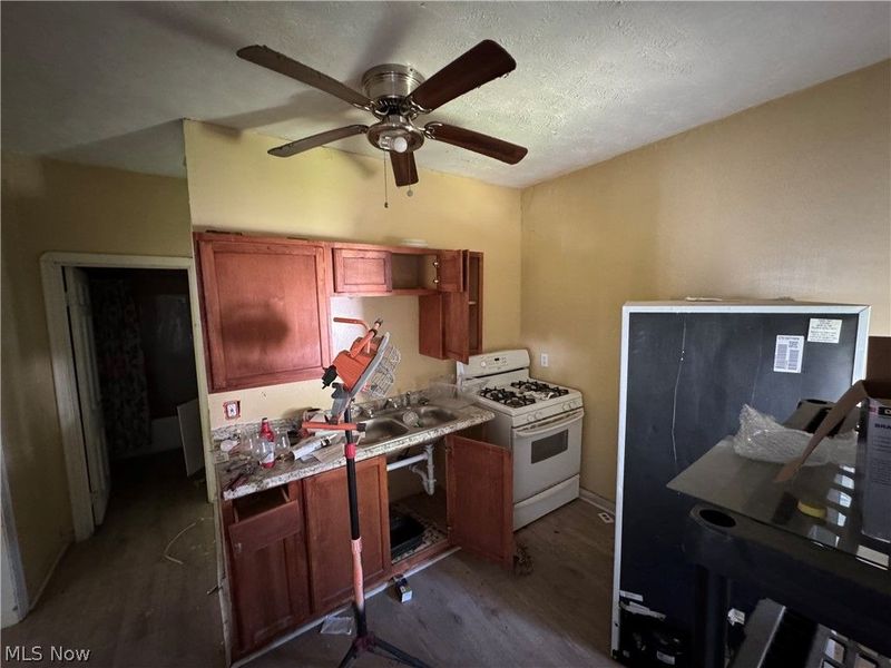 7523 Union Avenue, Cleveland, OH 44105 Photo 9