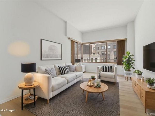 350 W 50th Street , Unit 6N, New York (Manhattan), NY 10019