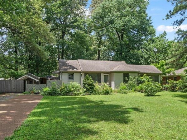 823 DILLWORTH ST, Memphis, TN 38122