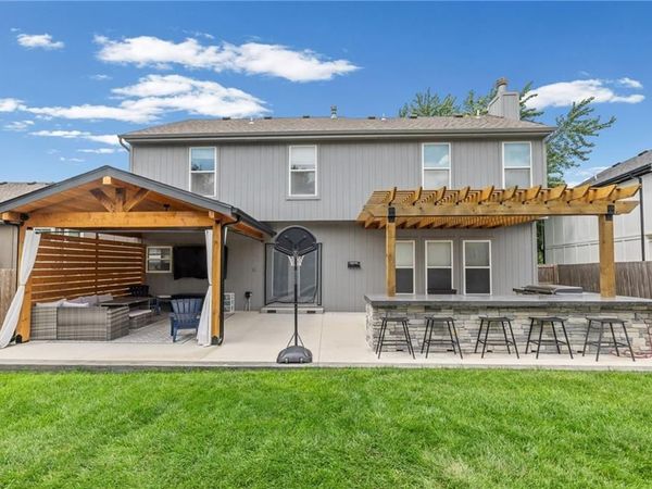 18713 W 160th Street, Olathe, KS 66062