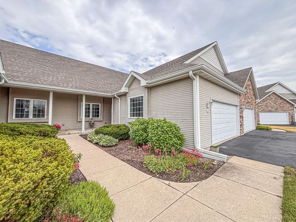 650 Waters Edge Dr, Whitewater, WI 53190
