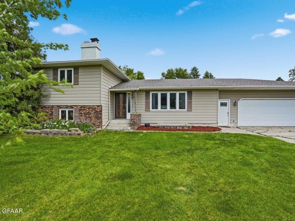 529 BROADWAY Street , Thompson, ND 58278