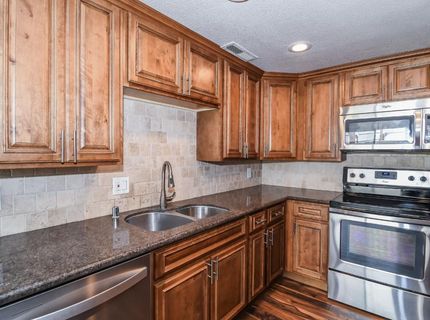 1139 Rivara Cir, Sacramento, CA 95864 Photo