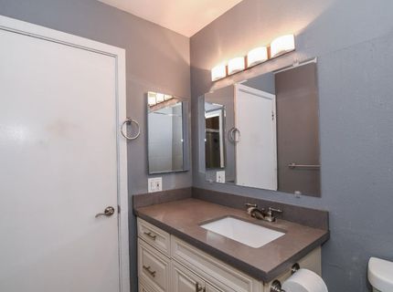 1139 Rivara Cir, Sacramento, CA 95864 Photo