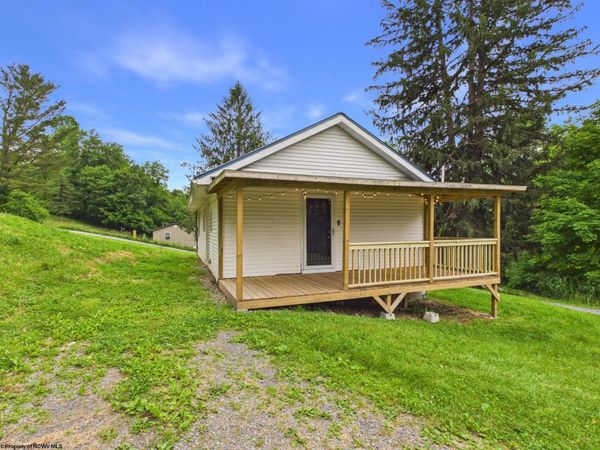 38 Rabish Lane, Fairmont, WV 26554