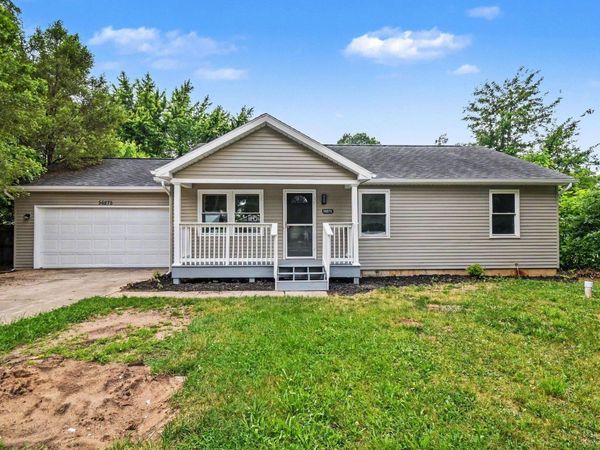 56275 Ellen Avenue, Mishawaka, IN 46545