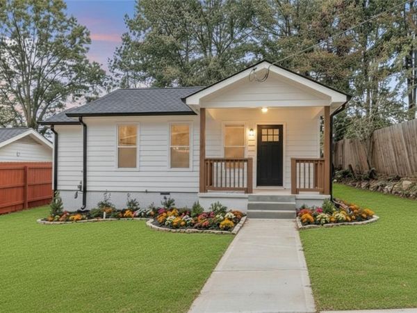 514 Glendale Road , Scottdale, GA 30079