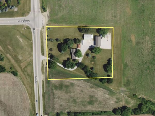 6398 Ridge Road, Oswego, IL 60543