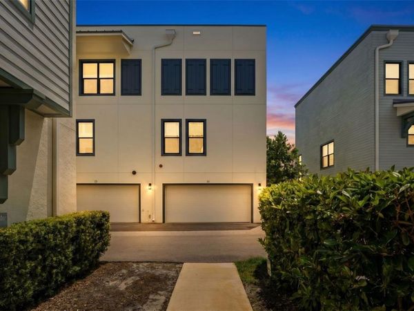 946 HIGHLAND AVENUE , Unit 16, DUNEDIN, FL 34698