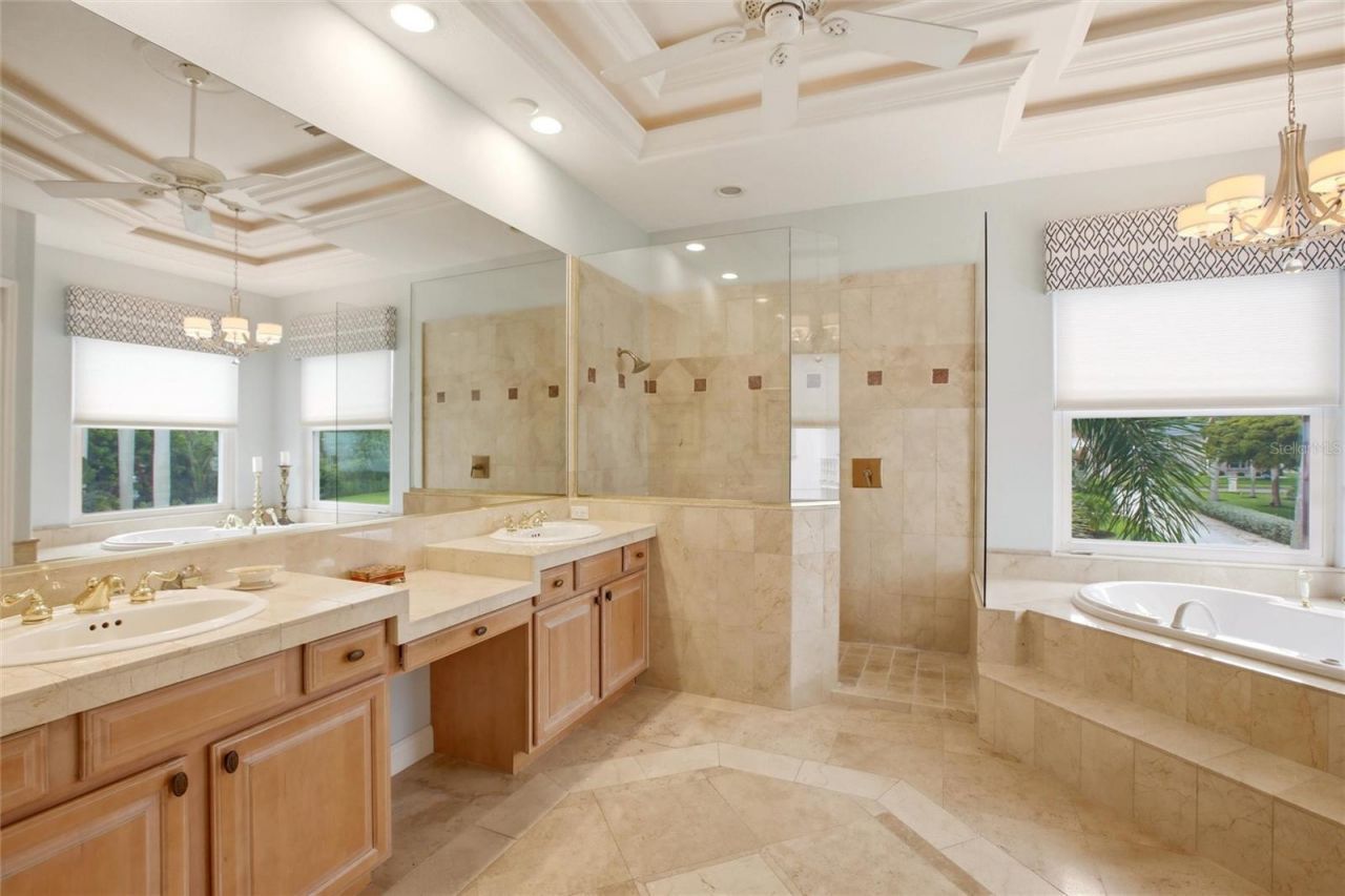 7524 Westmoreland Drive, Sarasota, FL 34243 Photo