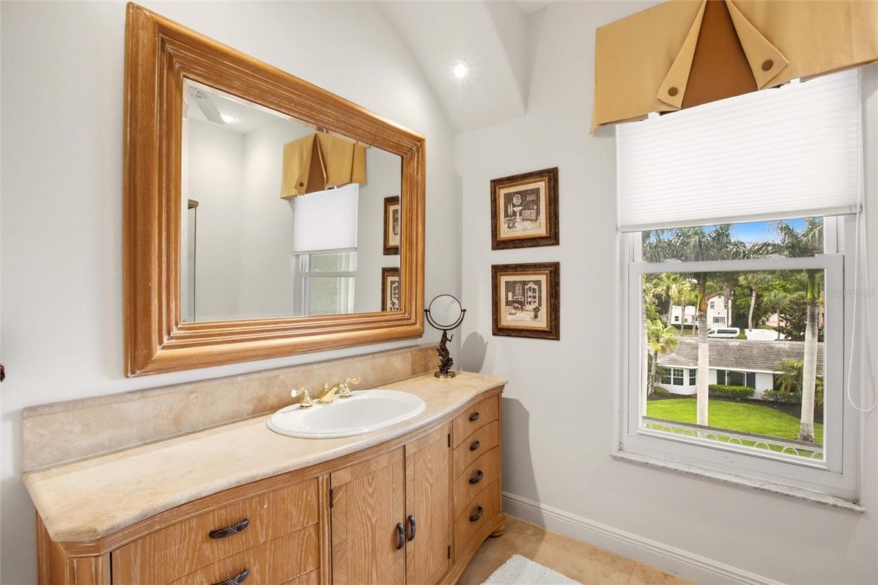 7524 Westmoreland Drive, Sarasota, FL 34243 Photo