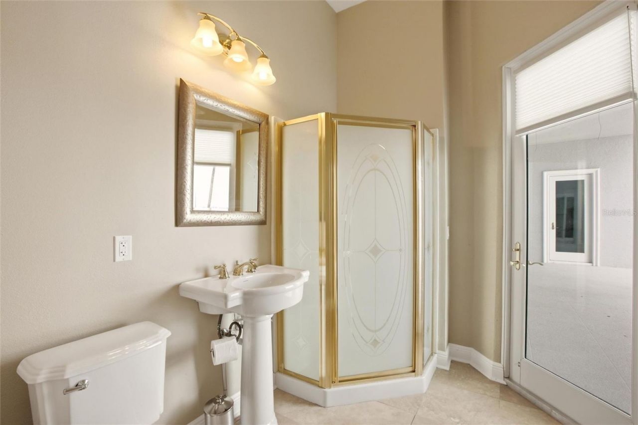 7524 Westmoreland Drive, Sarasota, FL 34243 Photo