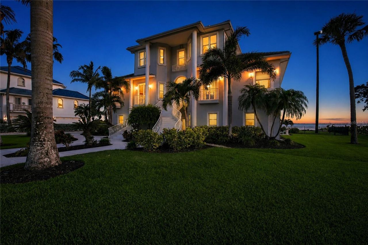 7524 Westmoreland Drive, Sarasota, FL 34243 Photo