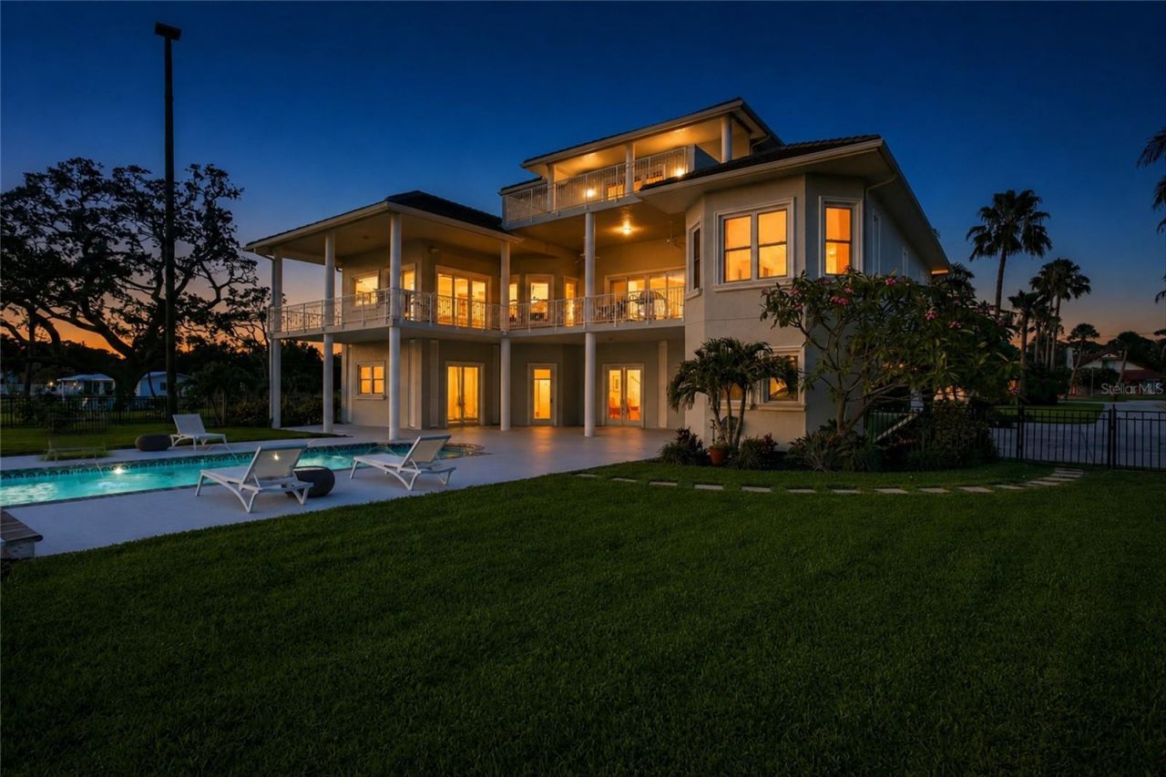 7524 Westmoreland Drive, Sarasota, FL 34243 Photo