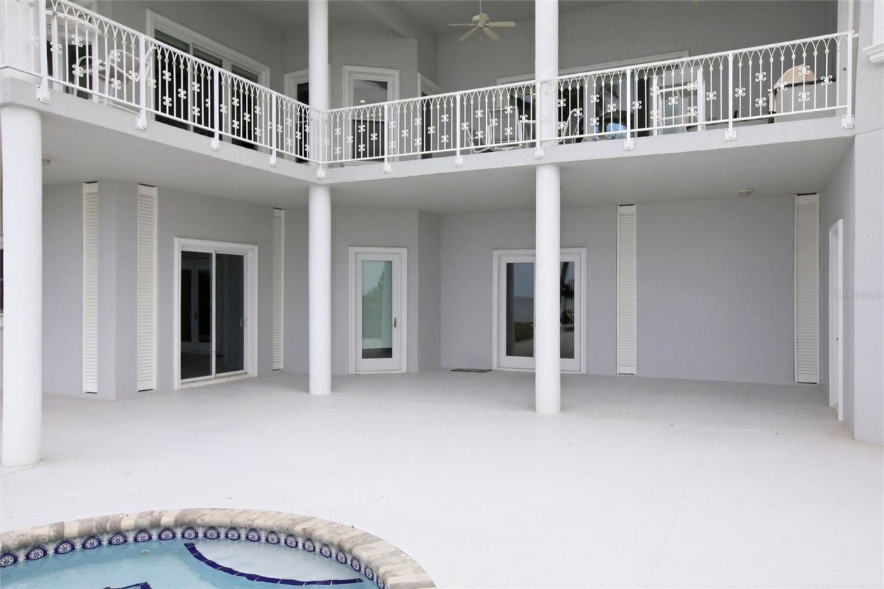 7524 Westmoreland Drive, Sarasota, FL 34243 Photo
