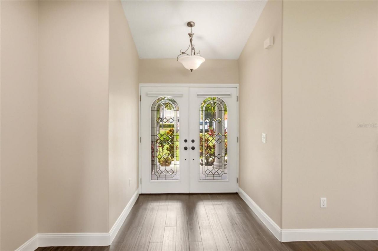 7524 Westmoreland Drive, Sarasota, FL 34243 Photo